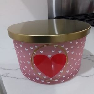 Glass Heart Patterned Pink Scented Candle 14 Oz